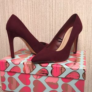 Maroon flat heels